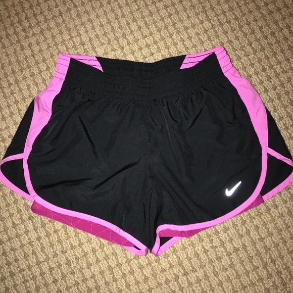 Nike Dri-Fit shorts w/ built in compression shorts - Picture 1 of 3